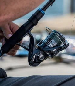 L.L.Bean Shimano Miravel 2500HG Spin Fishing Reel -Outdoor Exploration 520772 0 46